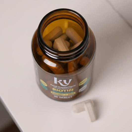 مكمل البيوتين لعلاج التساقط وصحة الاضافر